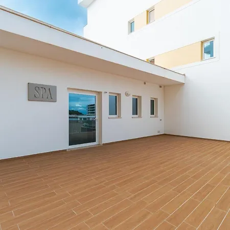 Luxury Apartment